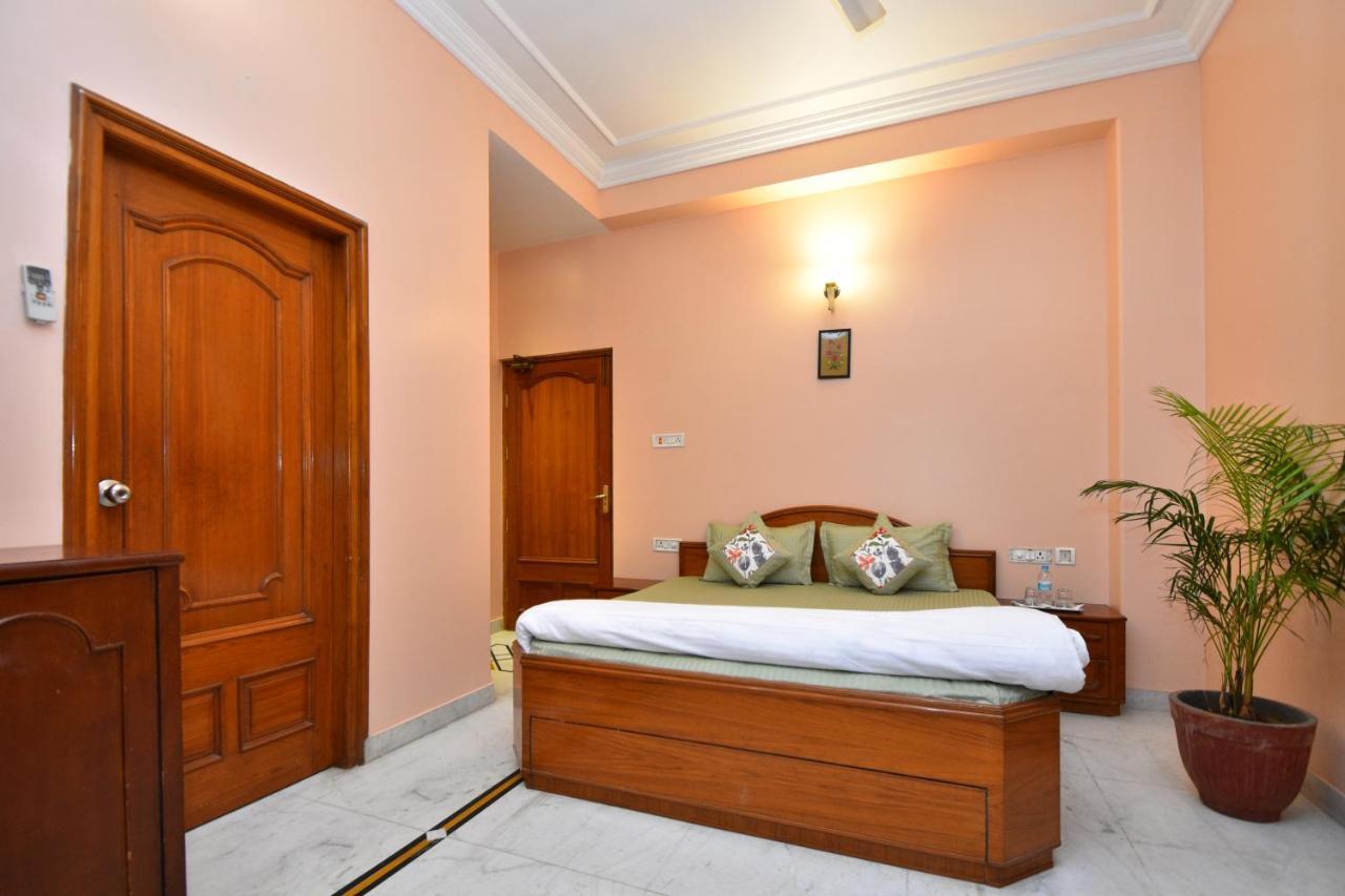 Pink Elephant, جايبور المظهر الخارجي الصورة